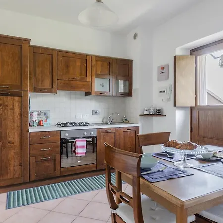 Apartmán Algioja With Pool & Parking *